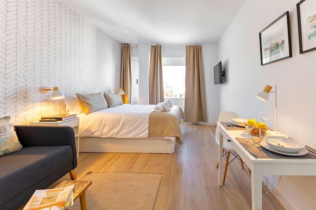 New Suite Reformada Con Excelente Ubicacion Sevilla Eksteriør billede