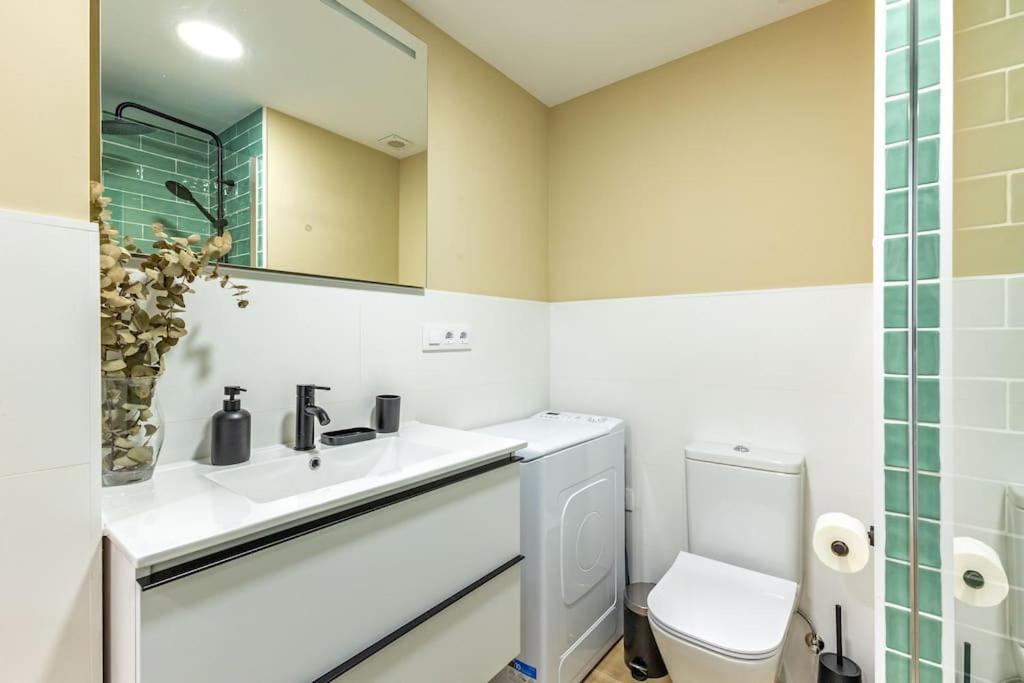 New Suite Reformada Con Excelente Ubicacion Sevilla Eksteriør billede