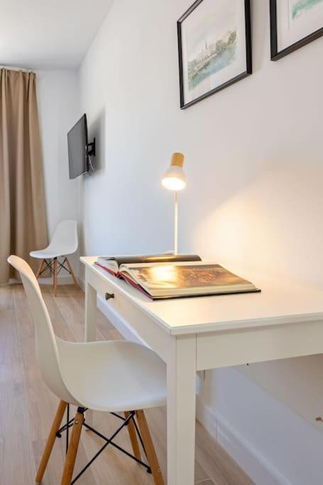 New Suite Reformada Con Excelente Ubicacion Sevilla Eksteriør billede