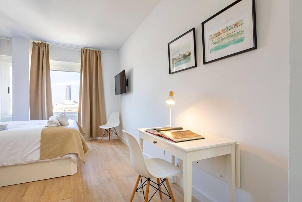 New Suite Reformada Con Excelente Ubicacion Sevilla Eksteriør billede