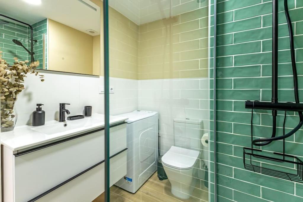 New Suite Reformada Con Excelente Ubicacion Sevilla Eksteriør billede